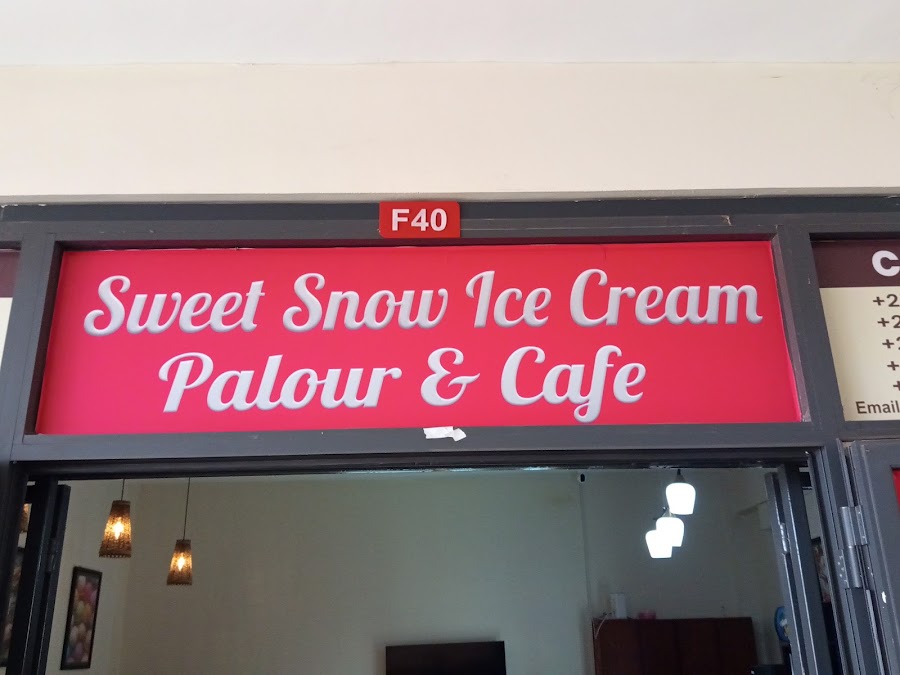 Sweet snow ice cream parlour and cafe