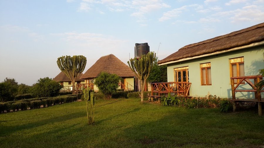 Ihamba Lakeside Safari Lodge