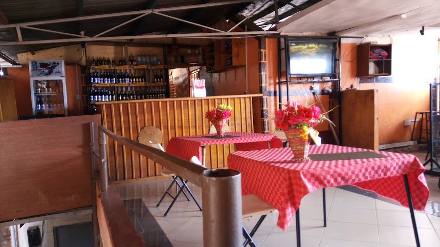 Top Deck Bar & Restaurant