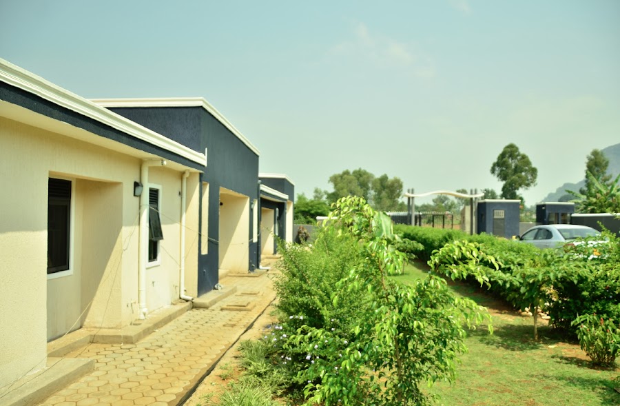 Eliora Hotel