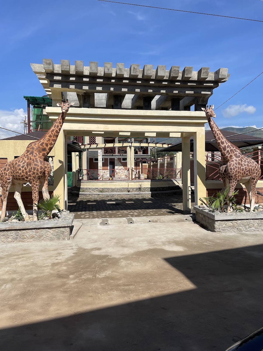 Gators Paradise Resort Kasese