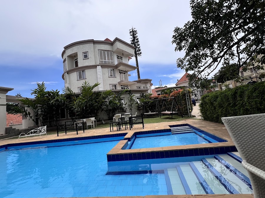 Grik Hotel - Entebbe