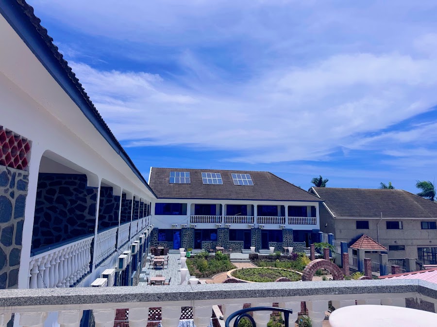 Grand Lake Resort Hotel