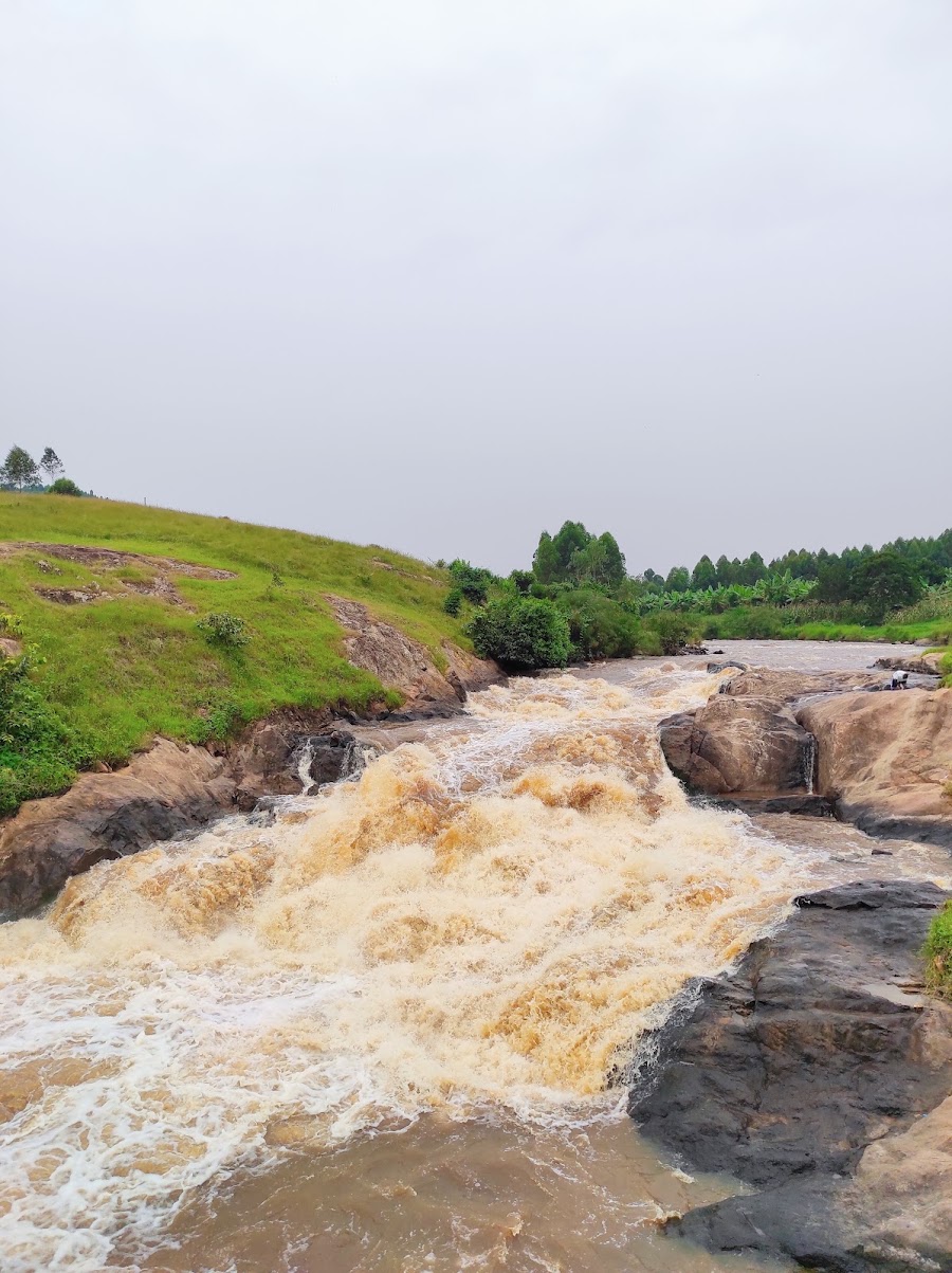 Obururuma waterfalls