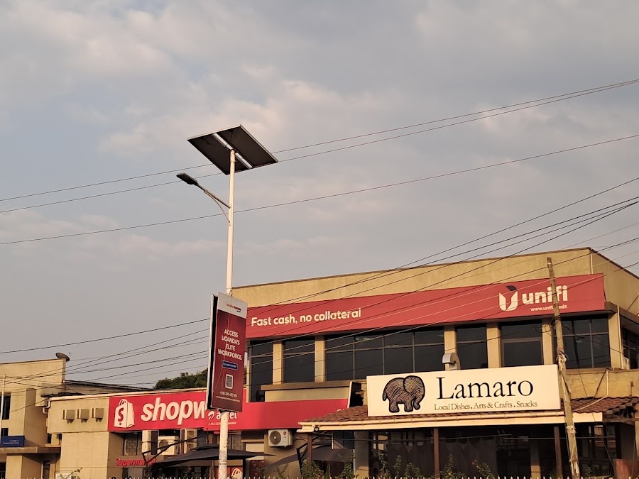 Lamaro Cafe