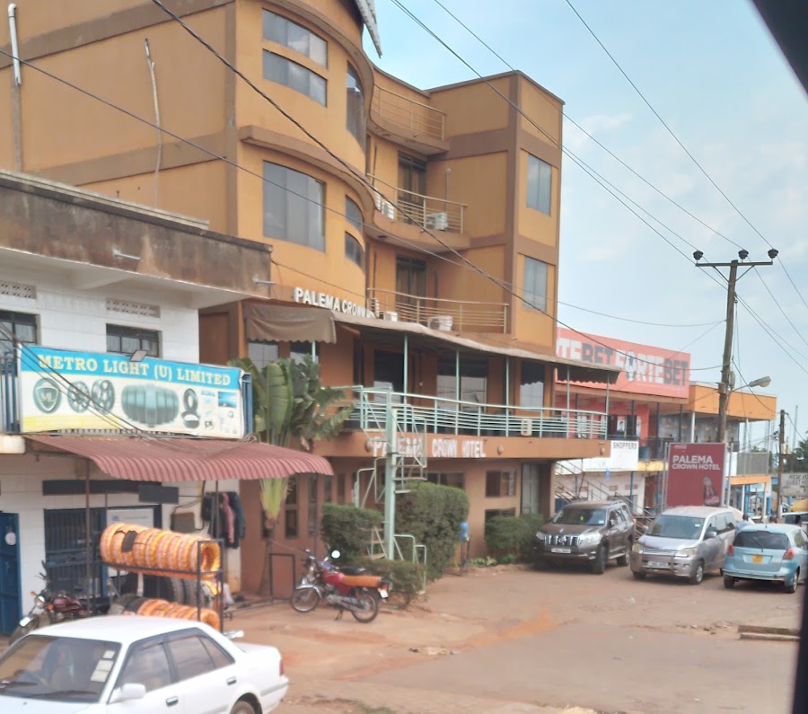 Palema Crown Hotel