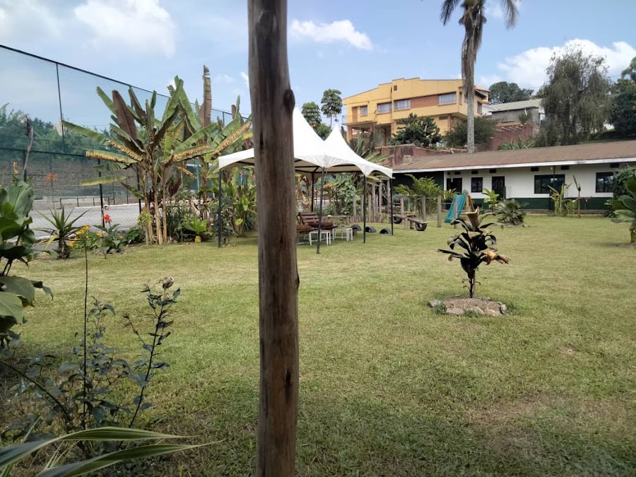 Gaia Eco Hub | Restaurant | BnB | Eco Shop | Garden
